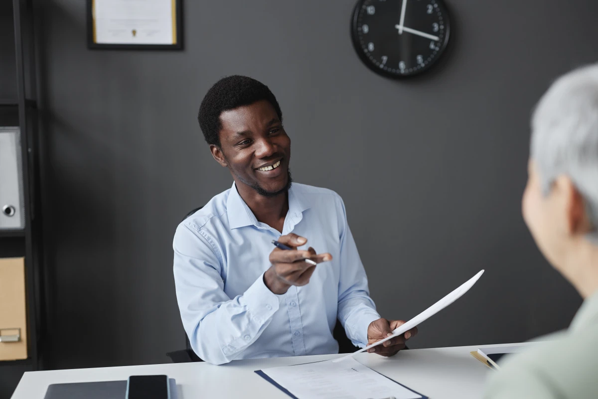 Comment agir face à la discrimination au travail : les recours juridiques