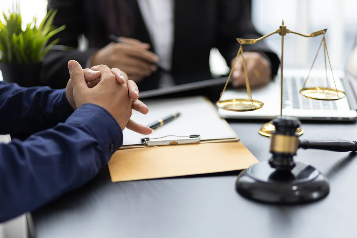 Les obligations des avocats en matière de conseil en droit des affaires